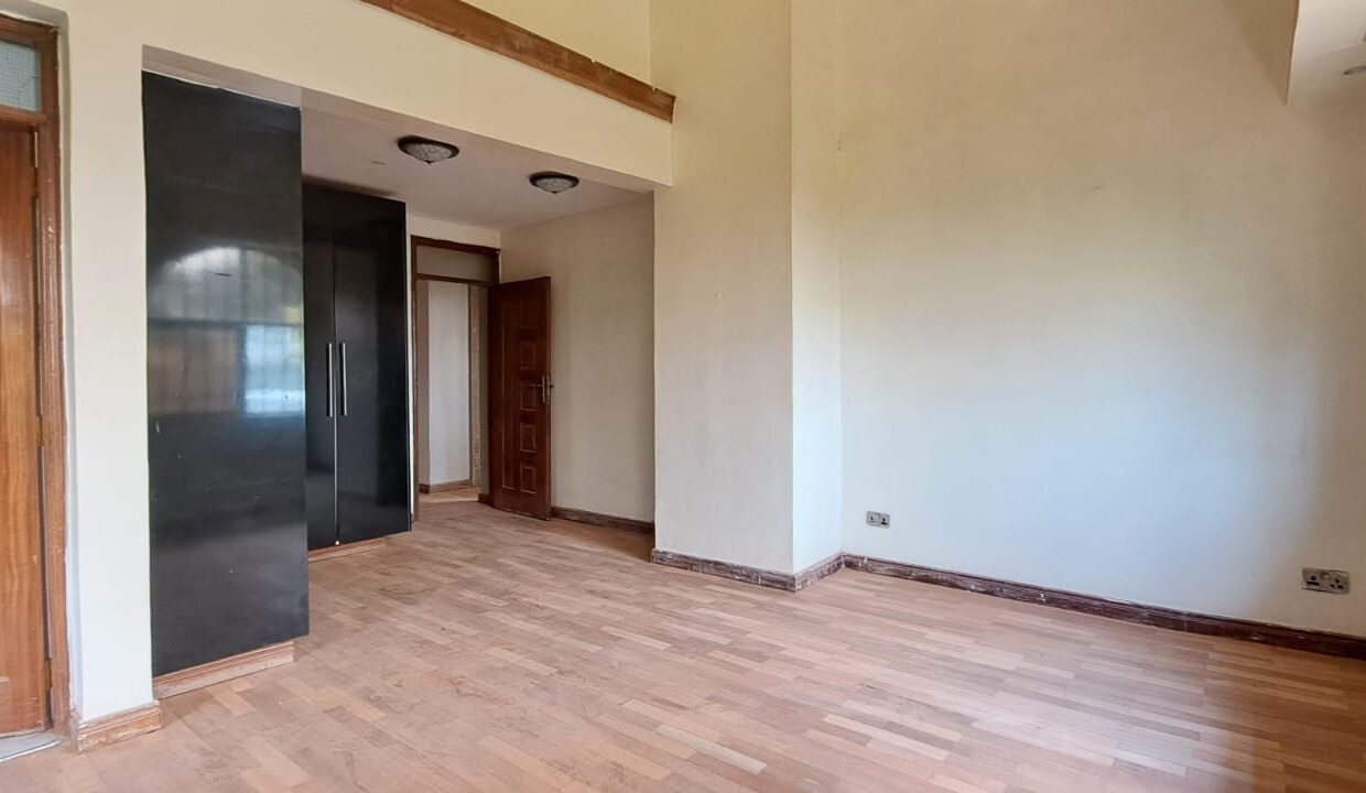 59fd5c60-55f5-4bf9-8fca-b99b9b9c2d3b