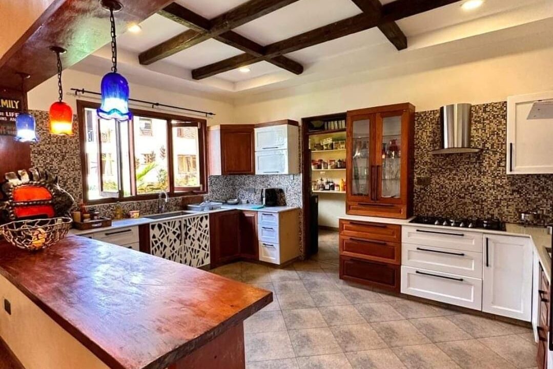 6dc68a5f-b9bc-4650-adbd-8ecbe262ba91