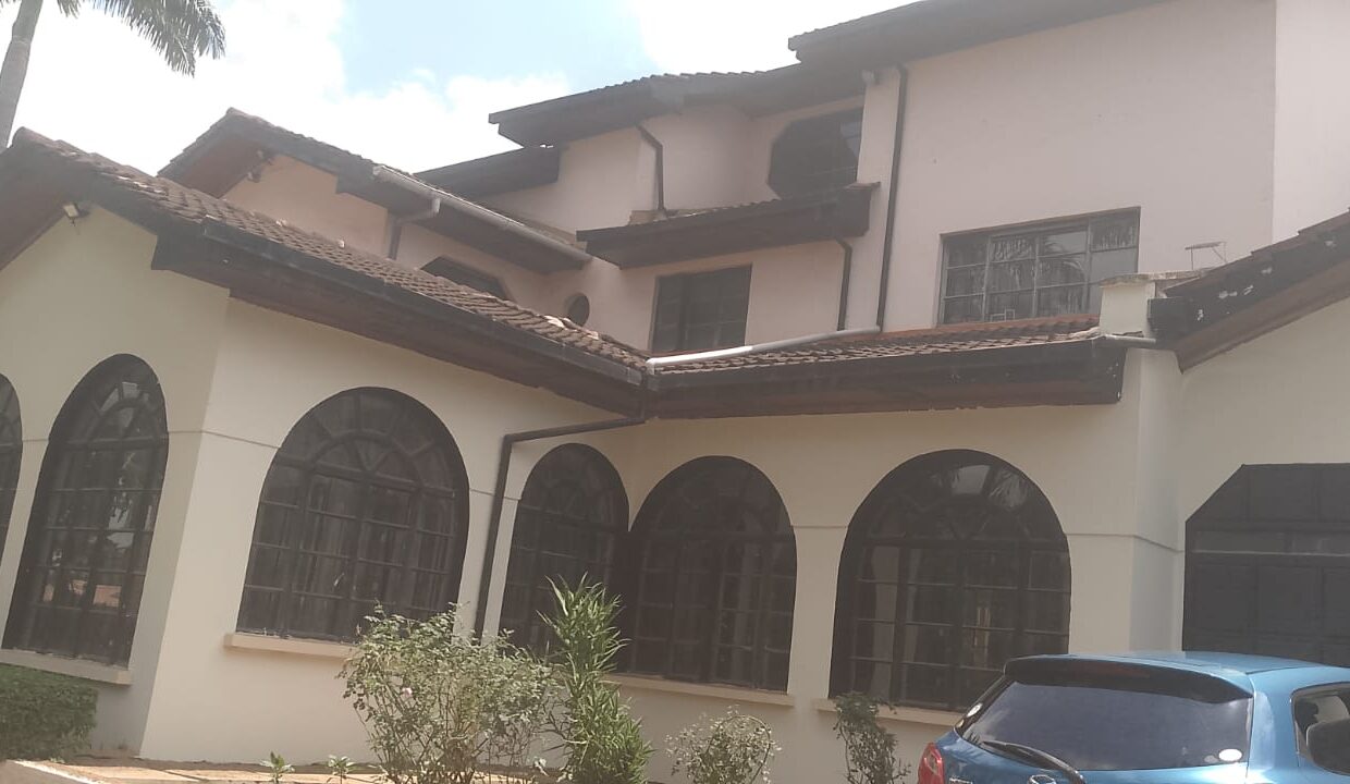 d2b51dff-373d-443e-9f02-7e1887f4c059